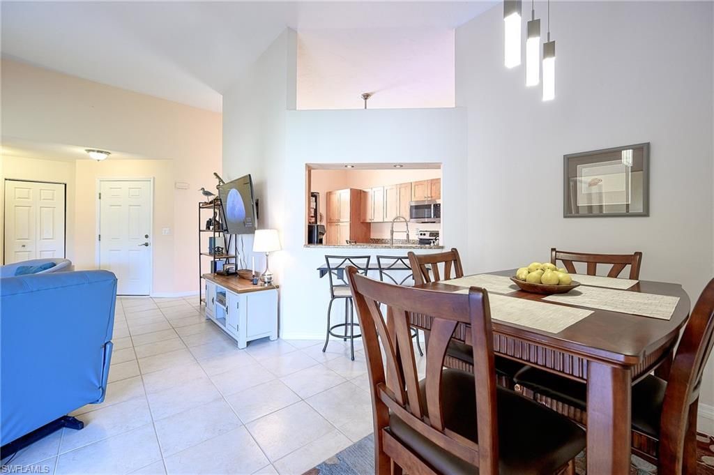 559 Beachwalk Cir, Unit U-203, Naples, FL 34108 Photo