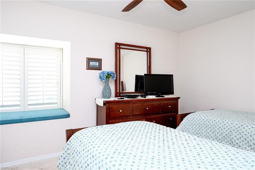 559 Beachwalk Cir, Unit U-203, Naples, FL 34108 Photo