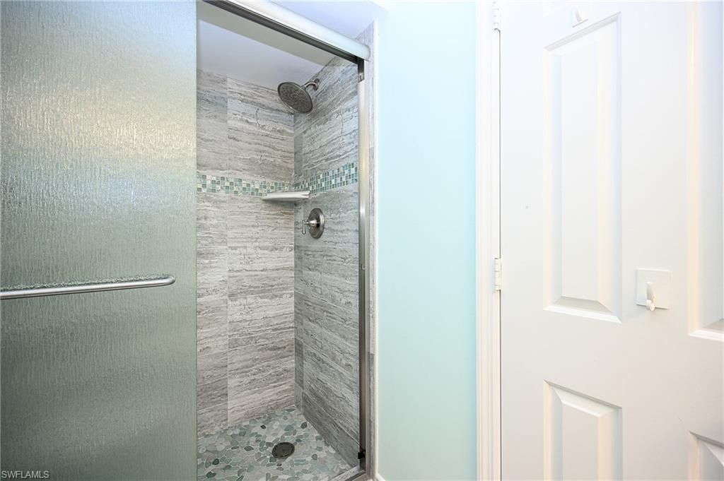 559 Beachwalk Cir, Unit U-203, Naples, FL 34108 Photo