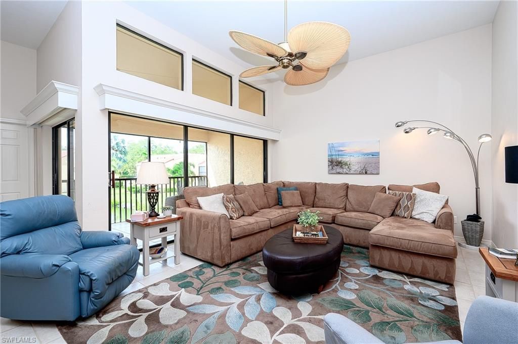 559 Beachwalk Cir, Unit U-203, Naples, FL 34108 Photo