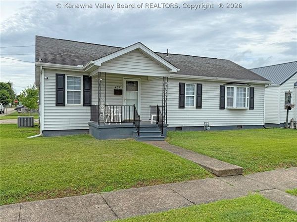 437 21st Street, Dunbar, WV 25064