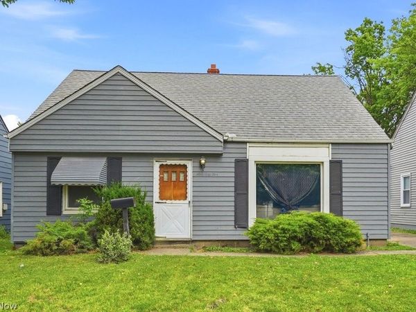655 E 266th Street , Euclid, OH 44132