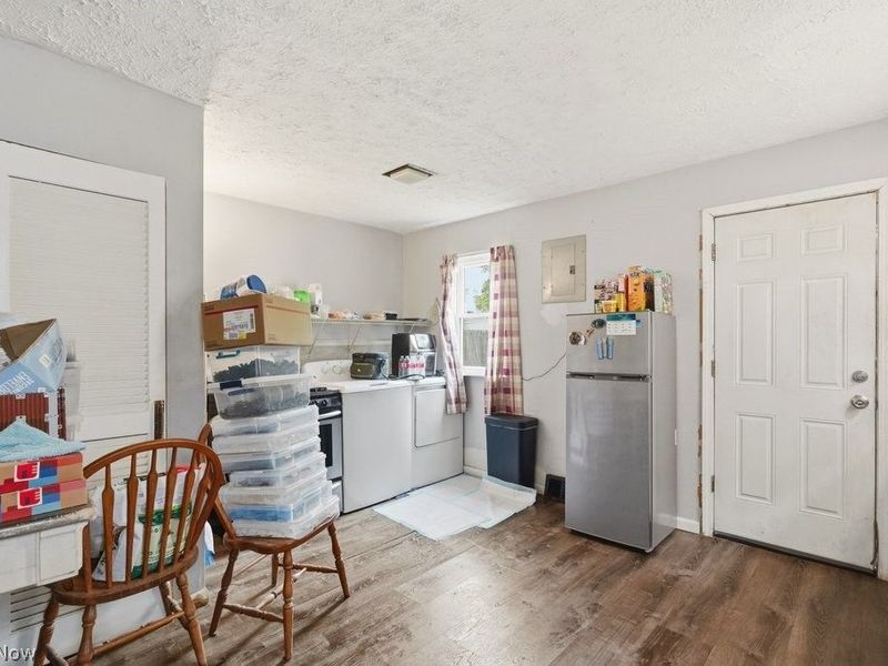 655 E 266th Street, Euclid, OH 44132 Photo 4
