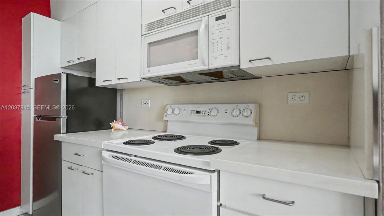 1500 Bay Rd , Unit 1210S, Miami Beach, FL 33139 Photo