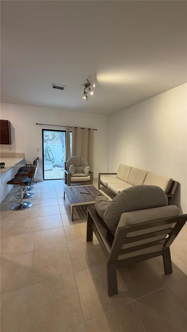 9264 W 33rd Ct , Unit 9264, Hialeah, FL 33018 Photo