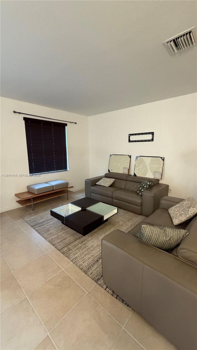 9264 W 33rd Ct , Unit 9264, Hialeah, FL 33018 Photo