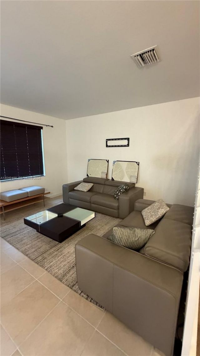 9264 W 33rd Ct , Unit 9264, Hialeah, FL 33018 Photo