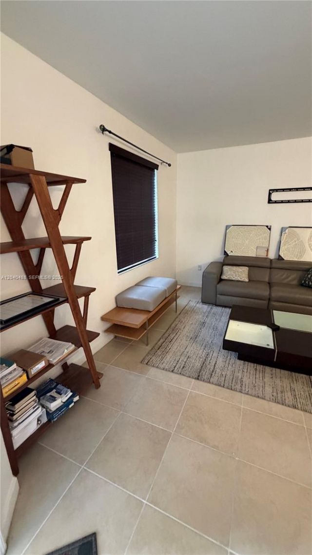 9264 W 33rd Ct , Unit 9264, Hialeah, FL 33018 Photo