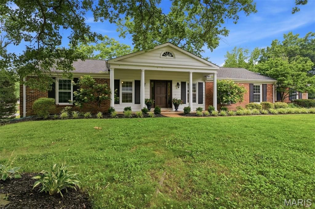 2007 Firethorn Drive, Saint Louis, MO 63131 Main Photo