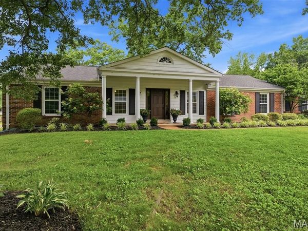 2007 Firethorn Drive, St Louis, MO 63131