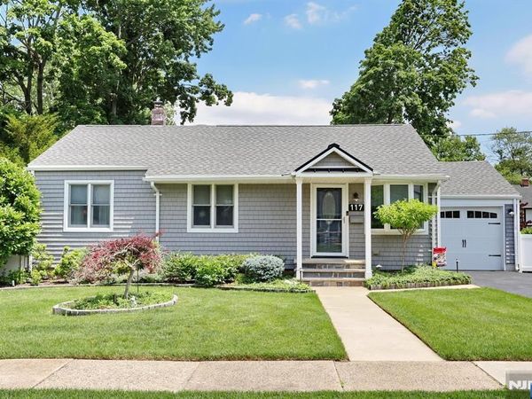 117 Roxbury Road, DUMONT, NJ 07628