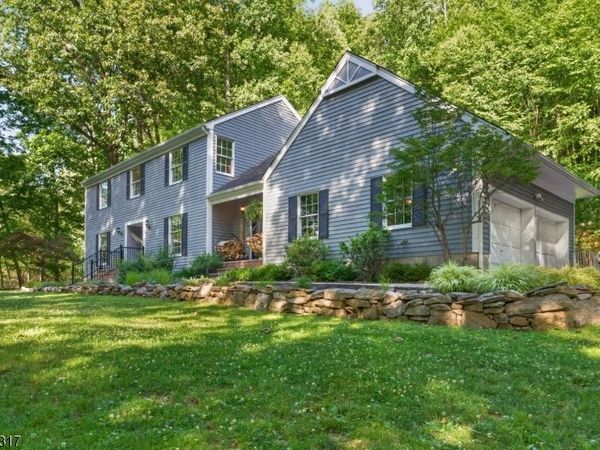 131 Philhower Ave, Califon, NJ 07830