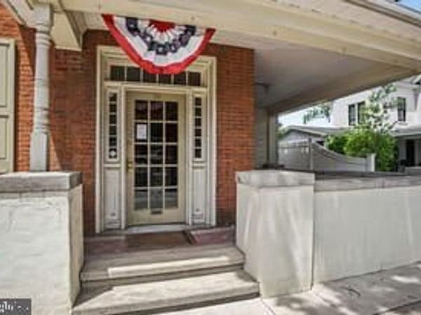 50 S BROAD STREET, LITITZ, PA 17543