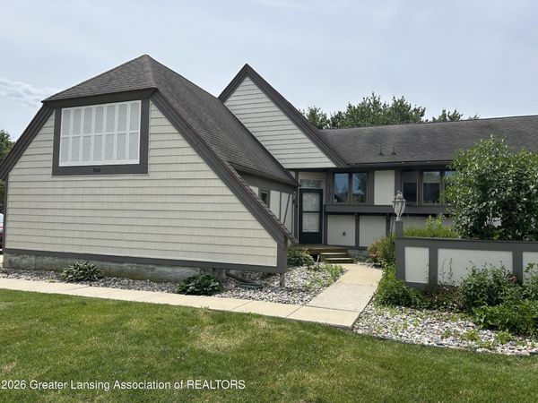 5101 Aspen Drive, Lansing, MI 48917
