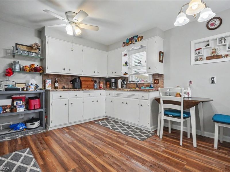 638 Brandon Avenue, Struthers, OH 44471 Photo 7