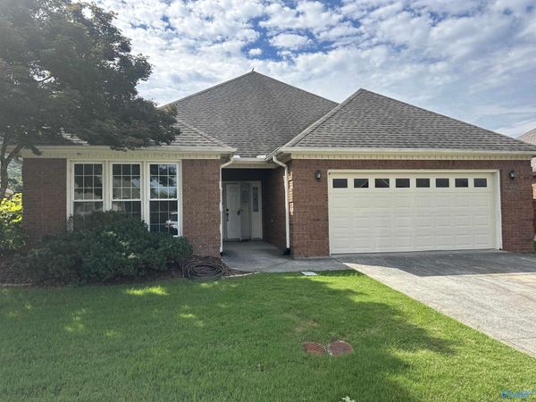 15057 Ashmont Blvd SE, Huntsville, AL 35803