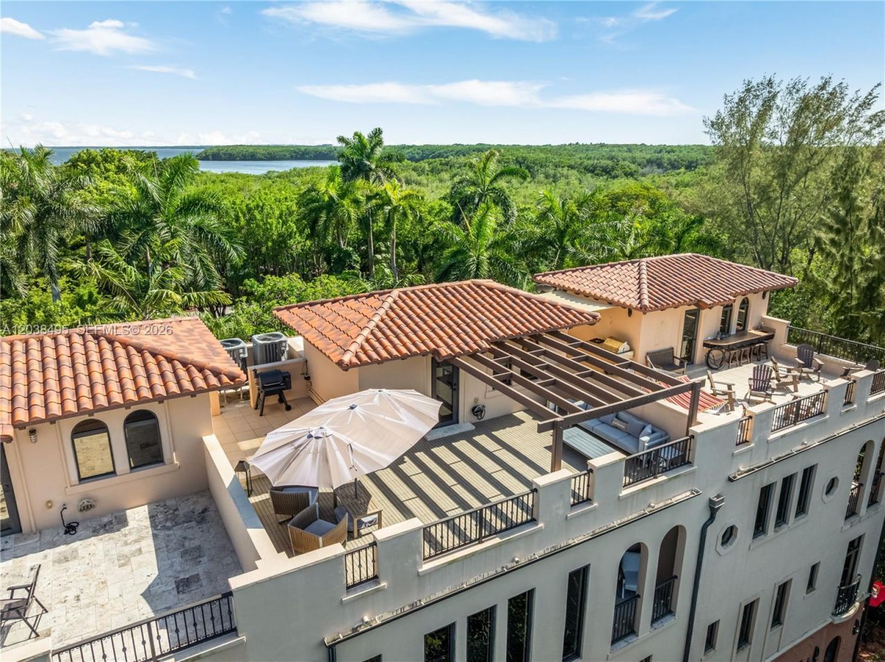 6232 Paradise Point Dr, Palmetto Bay, FL 33157 Photo
