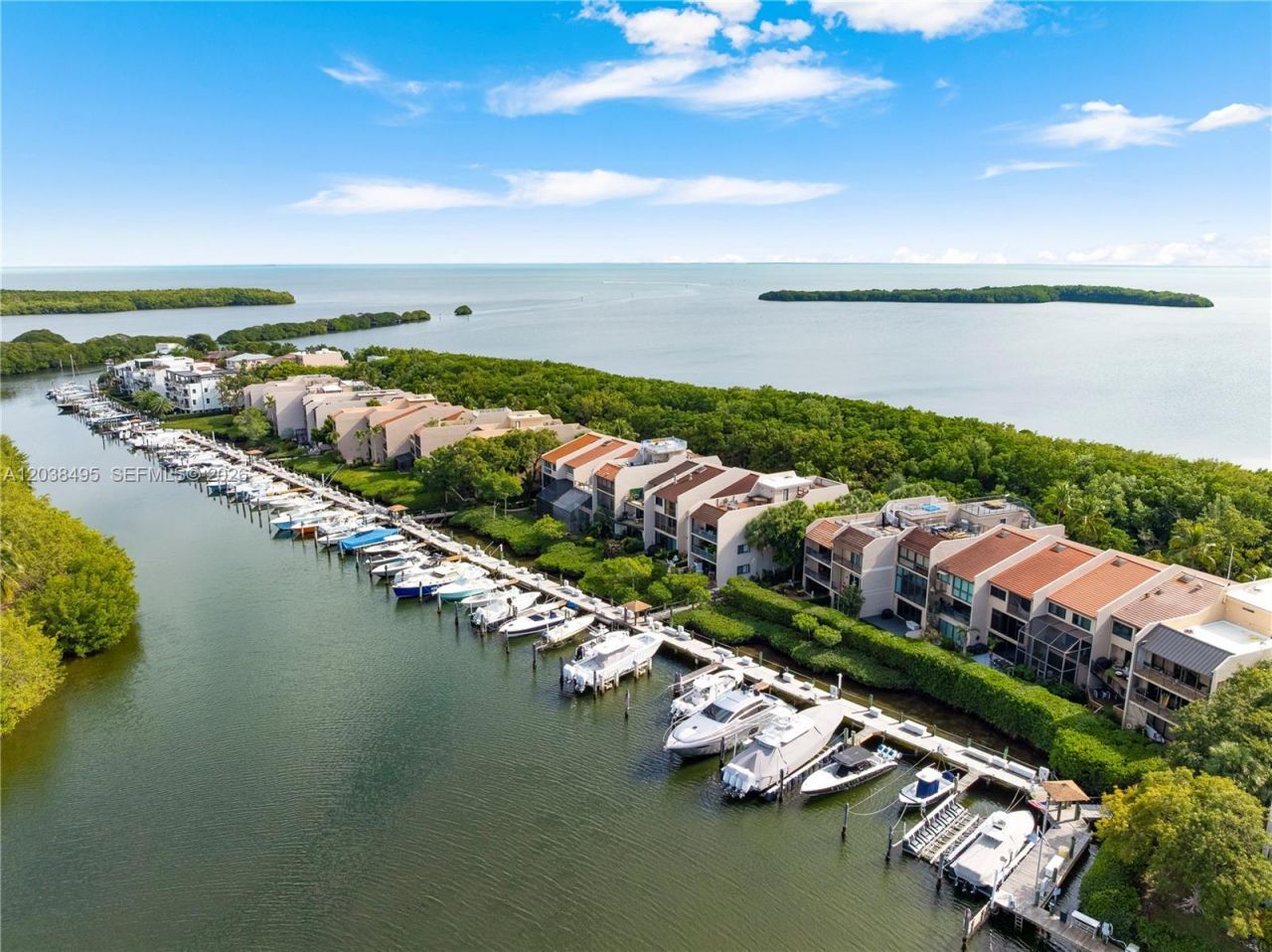 6232 Paradise Point Dr, Palmetto Bay, FL 33157 Photo