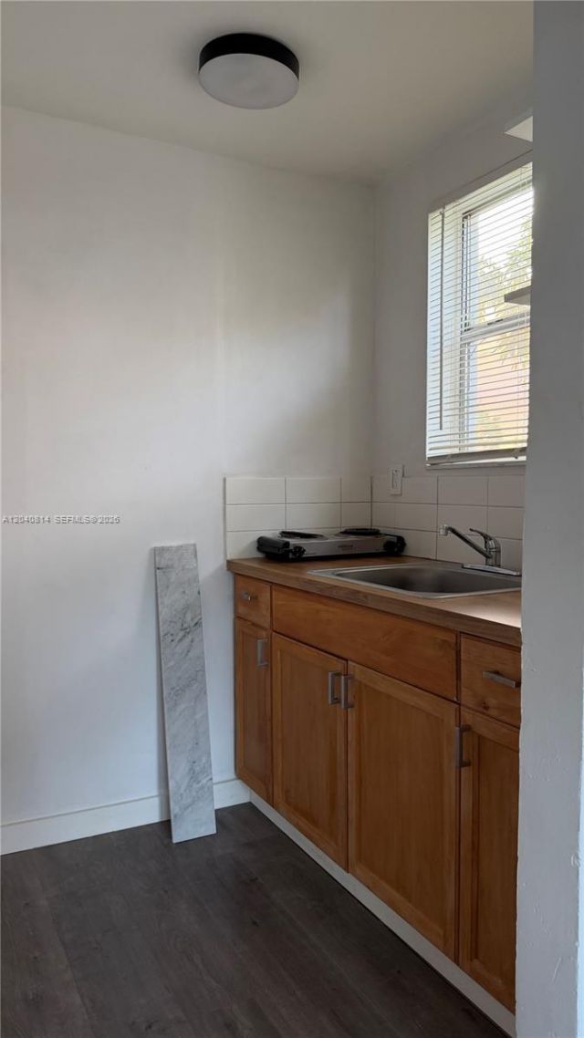 7025 NW 5th Ave, Unit 2, Miami, FL 33150 Photo