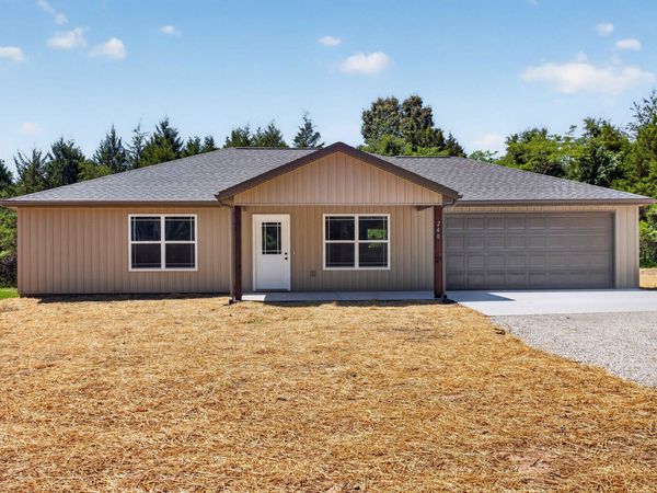 215 Mccann Road, Powersite, MO 65731