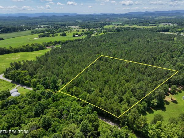 545 Ridge Rd Rd, Madisonville, TN 37354