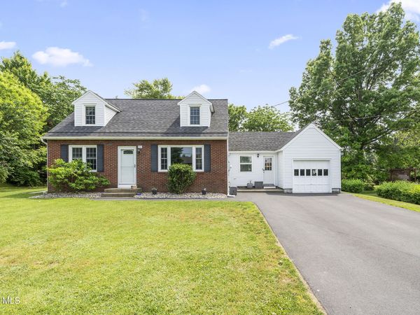 90 Teliska Avenue, Rensselaer, NY 12144