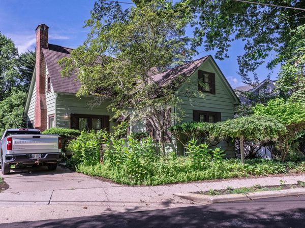 431 W College Street, Granville, OH 43023