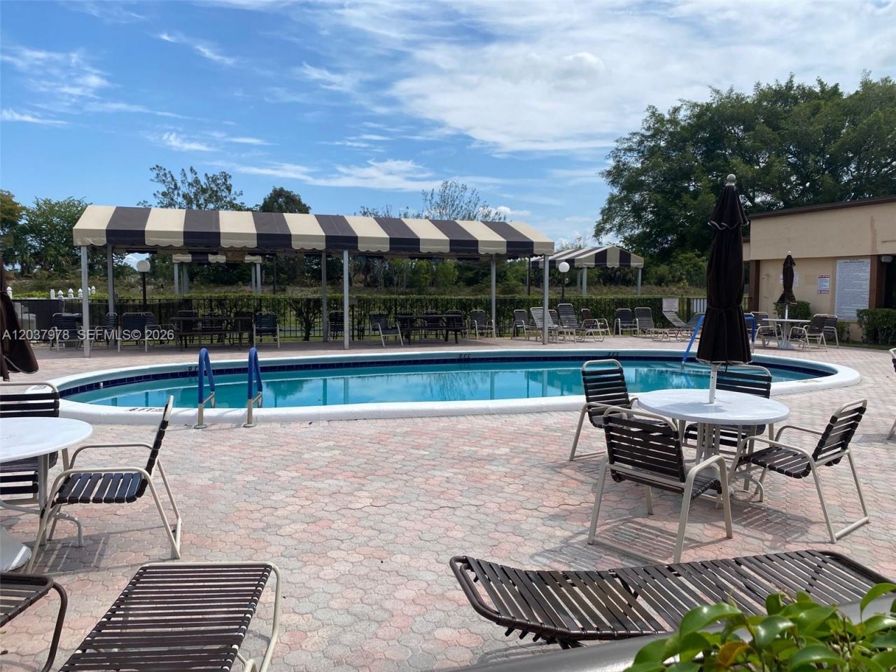 8861 Sunrise Lakes Blvd, Unit 311, Sunrise, FL 33322 Photo