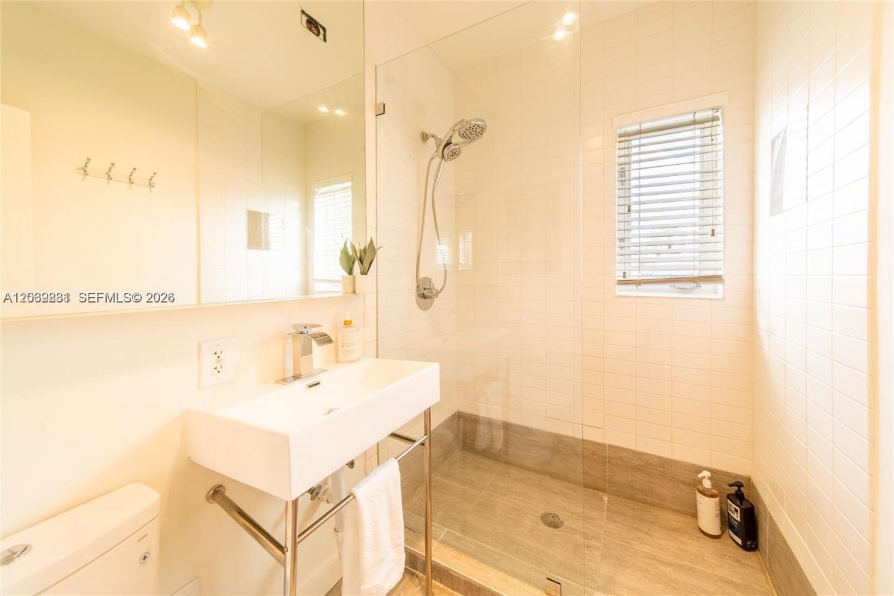 1616 Euclid Ave , Unit 2, Miami Beach, FL 33139 Photo
