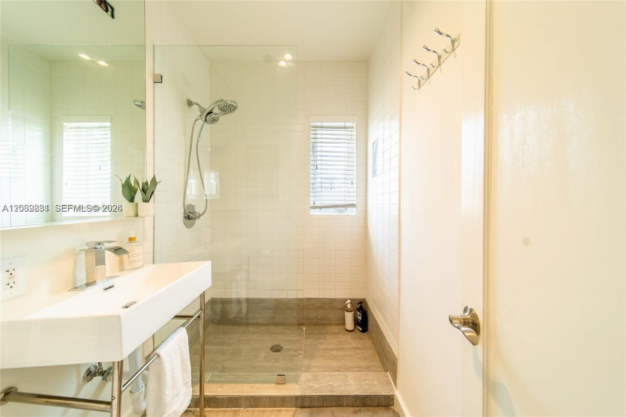 1616 Euclid Ave , Unit 2, Miami Beach, FL 33139 Photo