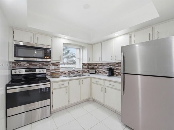 2894 E Crosley Dr E , Unit D, West Palm Beach, FL 33415