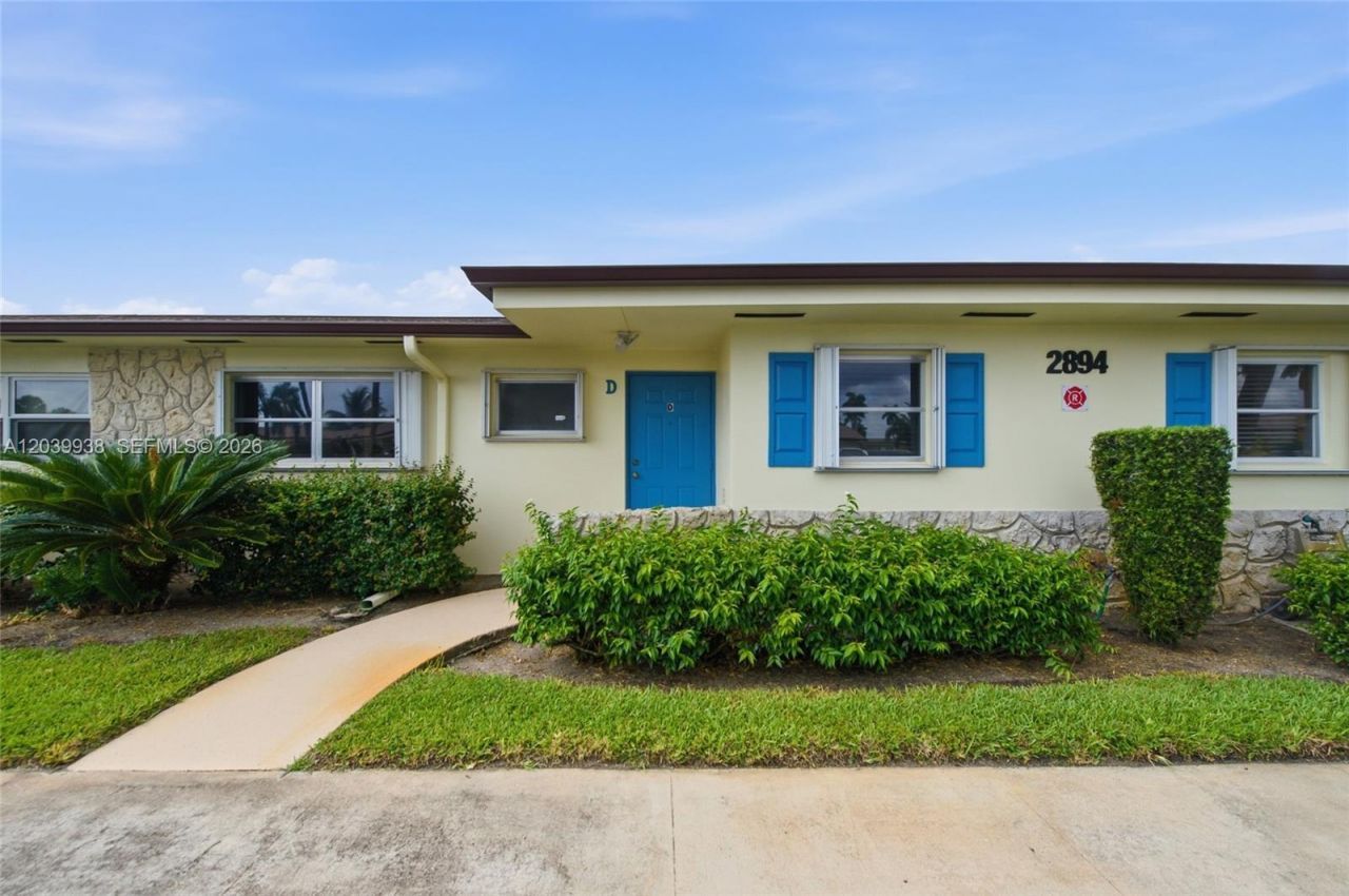 2894 E Crosley Dr E , Unit D, West Palm Beach, FL 33415 Photo