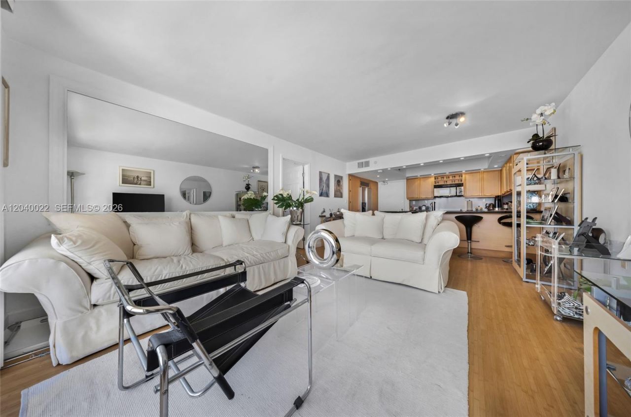 465 Ocean Dr , Unit 1009, Miami Beach, FL 33139 Photo