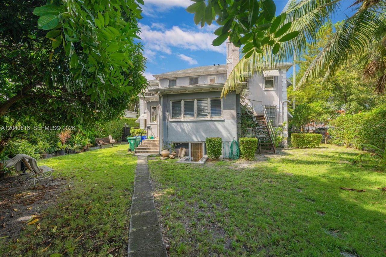 405 SW 11th Ave , Miami, FL 33130 Photo