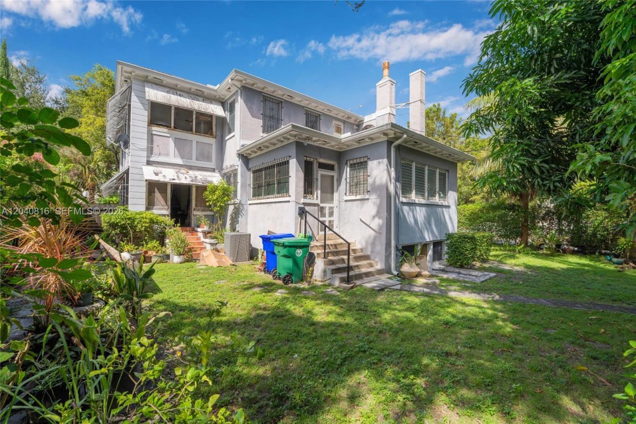 405 SW 11th Ave , Miami, FL 33130 Photo