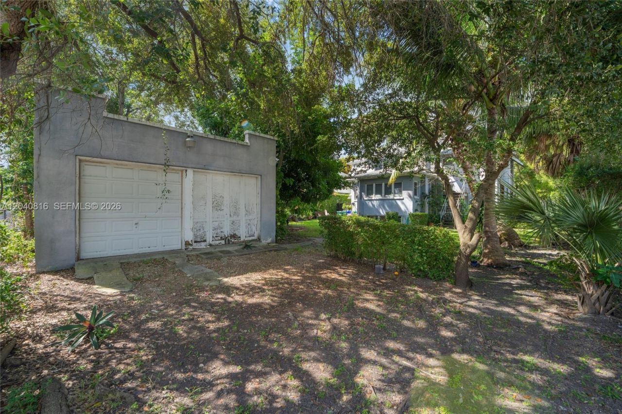 405 SW 11th Ave , Miami, FL 33130 Photo