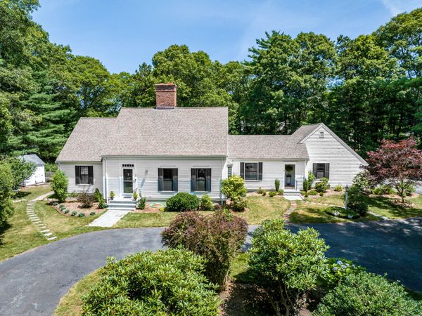 18 Calico Lane, Osterville, MA 02655