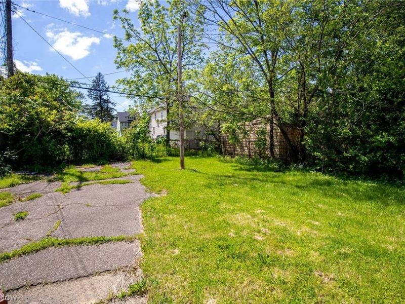 3431 E 117th Street, Cleveland, OH 44120 Photo 6