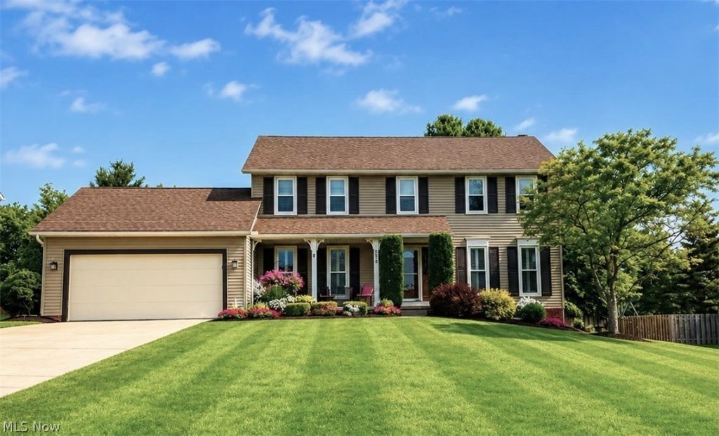 1658 Chestnut Trail Drive, Twinsburg, OH 44087 Main Photo