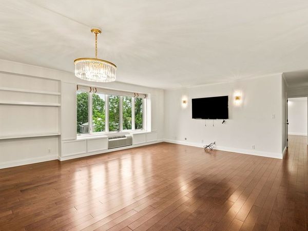 19 Chauncy Street, Unit 4B, Cambridge, MA 02138