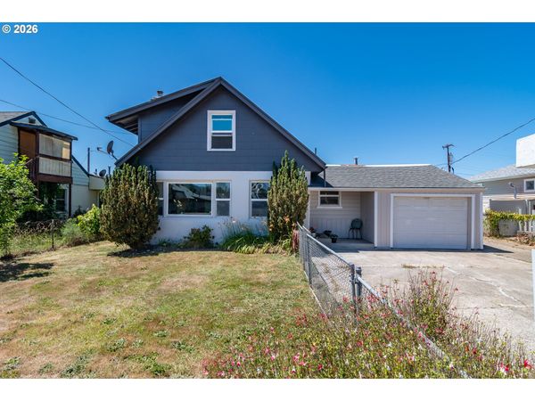 54 NW ROSE ST, Winston, OR 97496