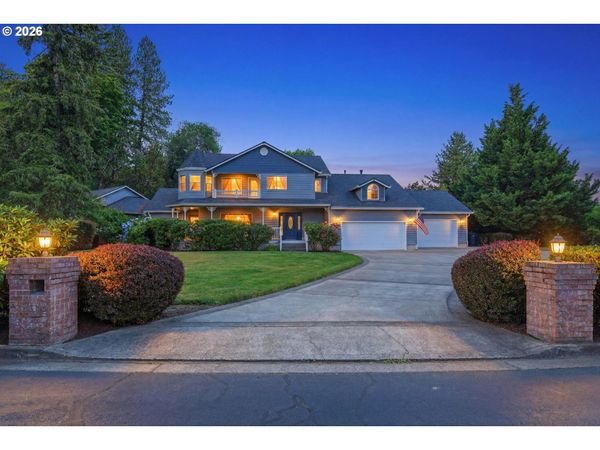 161 RIVER CLUB DR, Roseburg, OR 97471