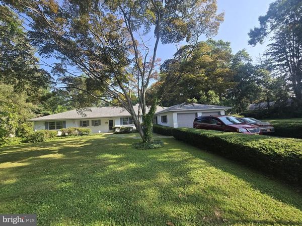 18 CHESTNUT DRIVE, WOODSTOWN, NJ 08098