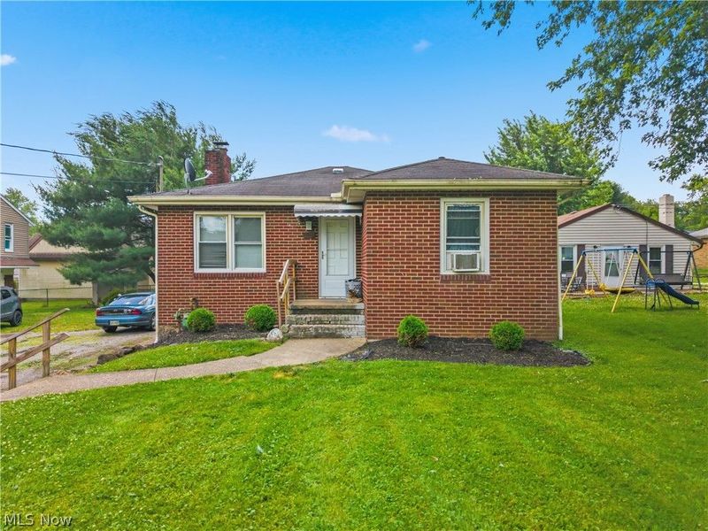 138 52nd Street SW, Canton, OH 44706 Photo 1