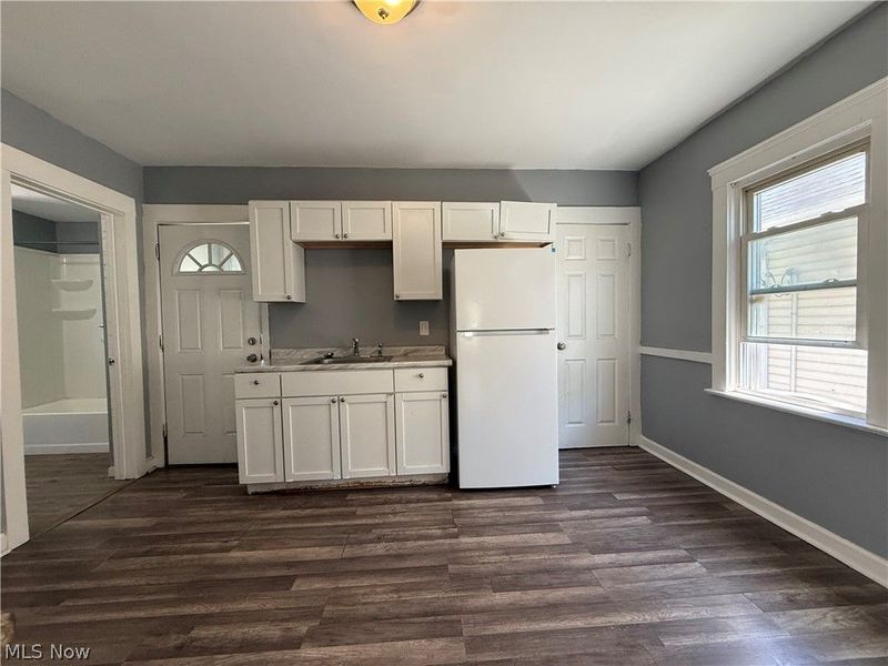 3327 W 88th Street, Cleveland, OH 44102 Photo 4