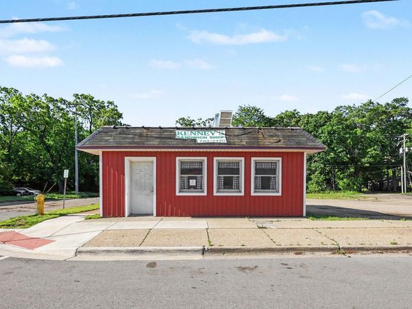 323 E Broadway Avenue, Muskegon, MI 49444