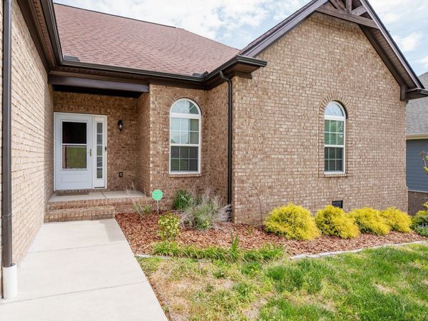 813 Tanager Pl, Lebanon, TN 37087