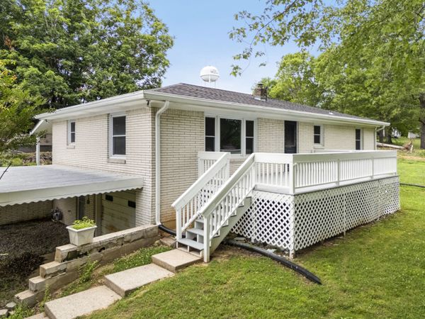 131 Bold Springs Rd , Mc Ewen, TN 37101