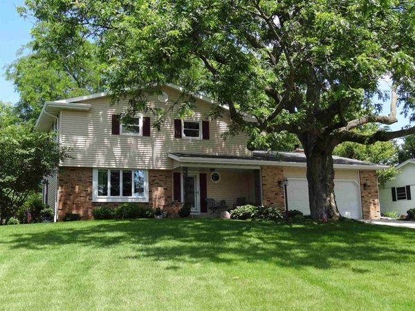 531 Greendale Drive, Janesville, WI 53546