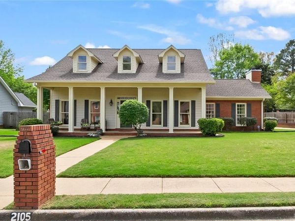 2105 Brandon Parkway, Tuscaloosa, AL 35406